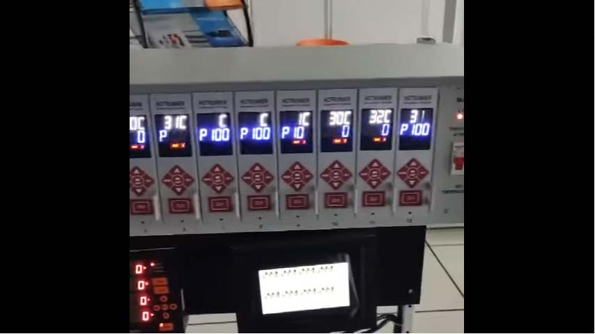 Sistema di controllo Hot Runner